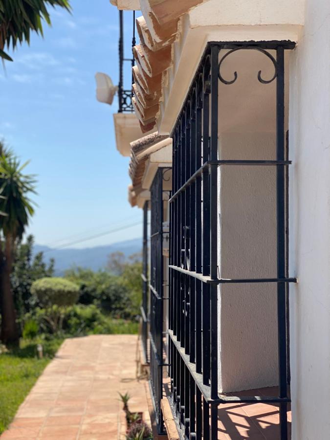 Terraced House In The Mountains With Fantastic View Villa Málaga Exteriör bild